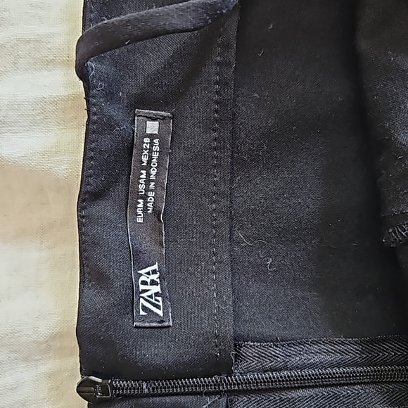 Black Zara Dress. Thigh high side slit. NWOT. US Medium. Spaghetti straps. - Picture 3 of 3